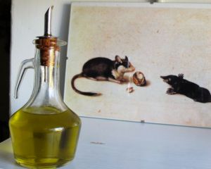 olive oil bottleIMG_1314